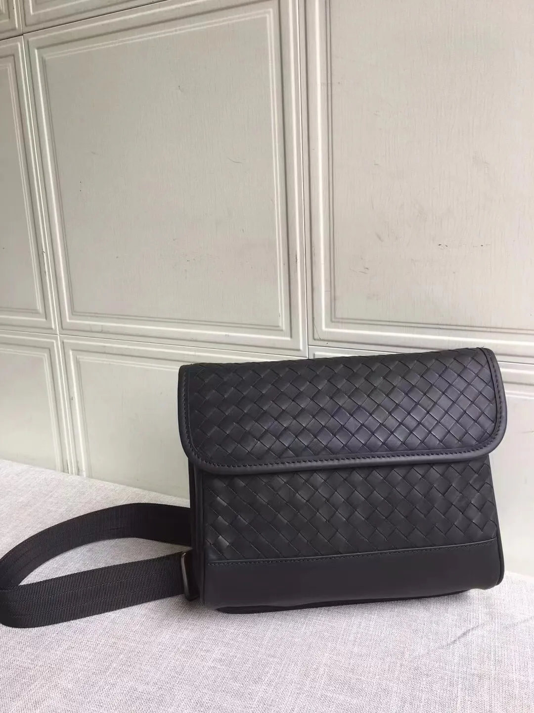 All categories 💚 Top version men’s bags 💚 BV 2024 new BV crossbody bag